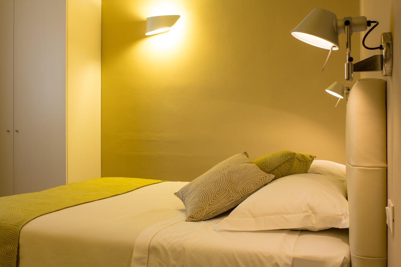 Hotel Universal Ливорно Екстериор снимка