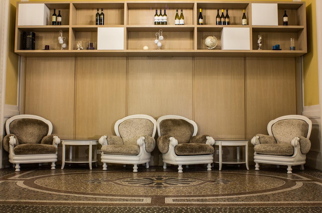 Hotel Universal Ливорно Екстериор снимка