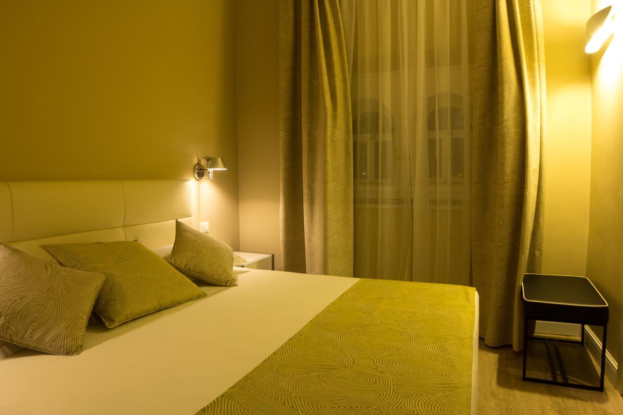 Hotel Universal Ливорно Екстериор снимка